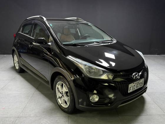 HYUNDAI HB20X 1.6 16V PREMIUM FLEX 4P AUTOMÁTICO HYUNDAI HB20X 1.6 16V PREMIUM FLEX 4P AUTOMÁTICO